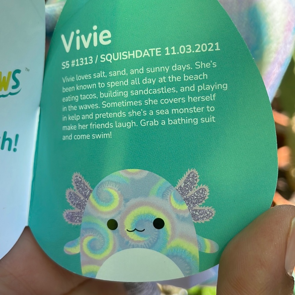 🌈Squishmallows Vive the Rainbow Tie-dye Axolotl - Picture 7 of 7